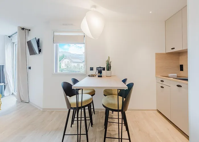 Appart Hotel Neostelia Annecy
